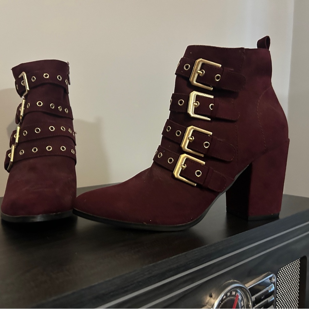 CARLOS BY CARLOS SANTANA Akle Boots in Wine Size 9 New